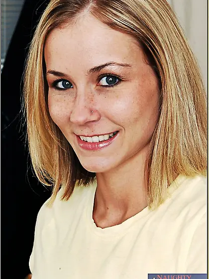 American tight beautiful blonde