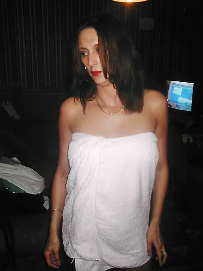 Cougar Schoolgirl Juicy Jo from United Kingdom