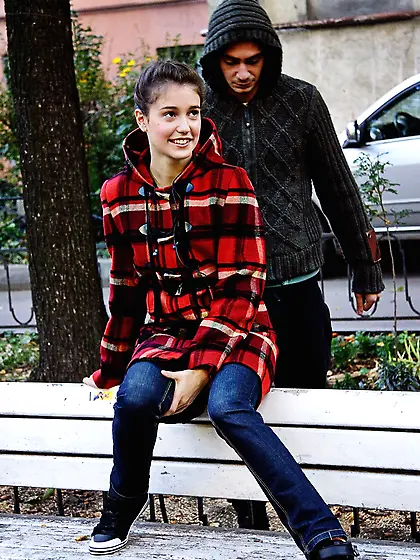 Nicole felt bored sitting