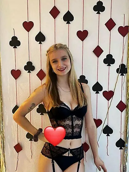 Sexy Blonde gf exposed ❤