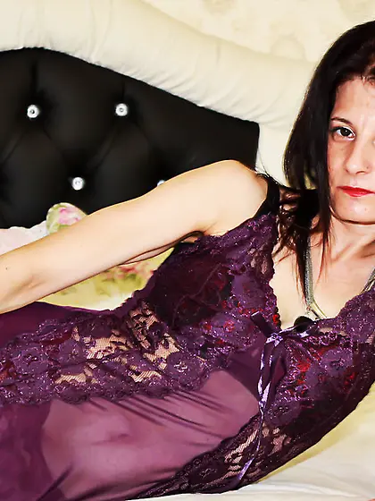 White milf beautiful tits