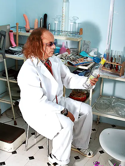 Sick brunette teenage babe