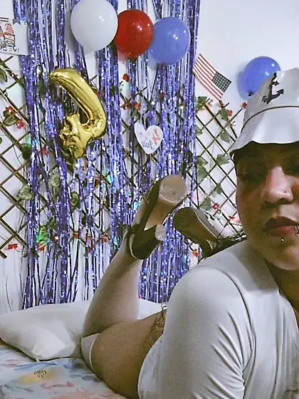 Lisa Tepes Free Photos