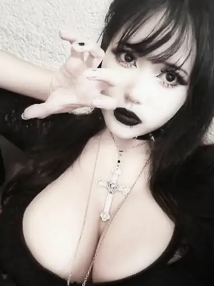 Azul la chica de mi ciudad más tetona