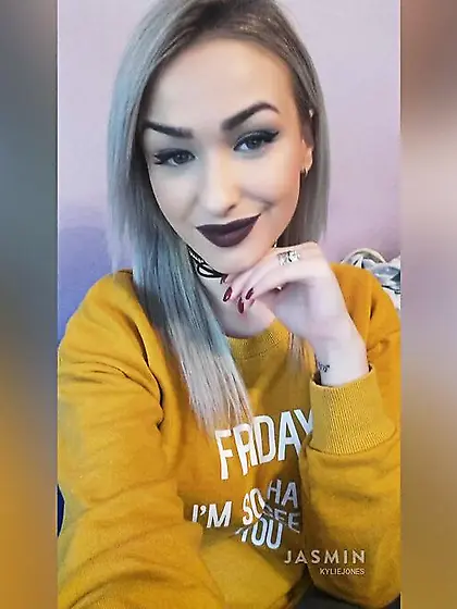 Big tits webcam girl