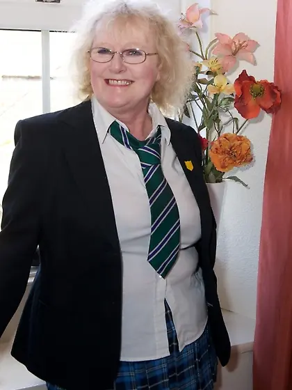 Mature schoolgirl claire knight