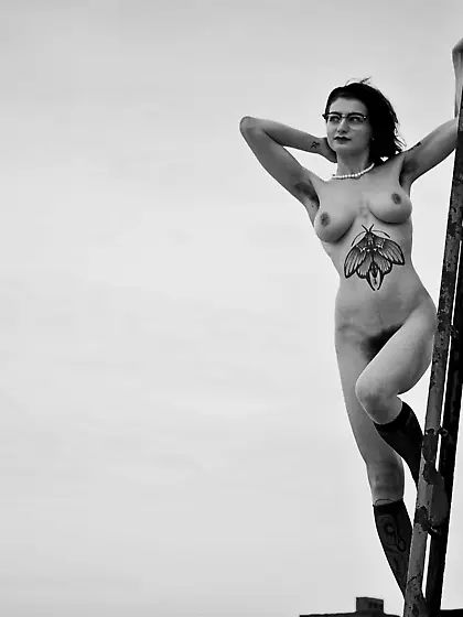 Ms. Rosie Wilde (Ms. Rosie Levine)