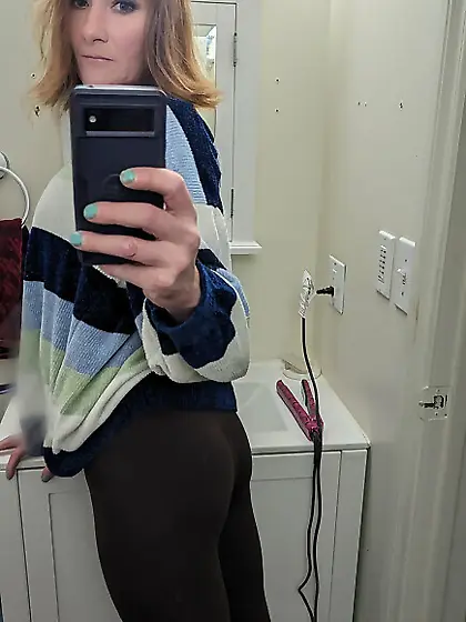 Chubby tranny slut rides the big ones