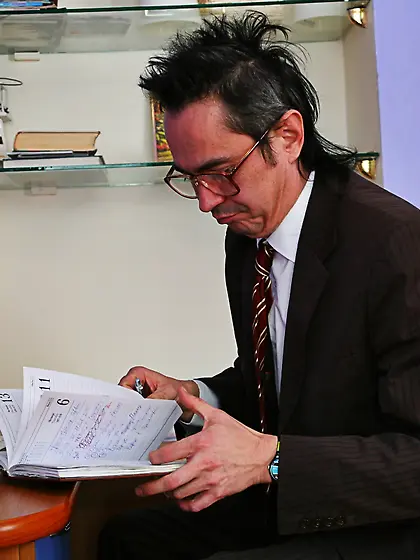 Meet teen babe Donna.