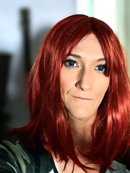 Chubby tranny slut rides the big ones