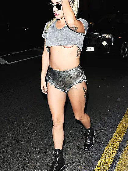 Lady Gaga Underboob Photos
