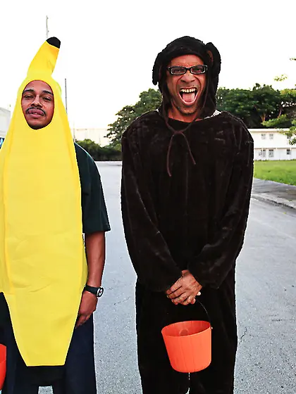 Loose tart-with-a-cock colorful dress