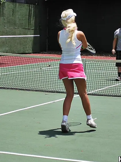 Busty tennis player Marilyn Scott in pink shorts gets her pussy