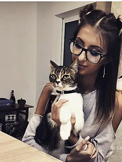 Tiny tits dark eyes girl