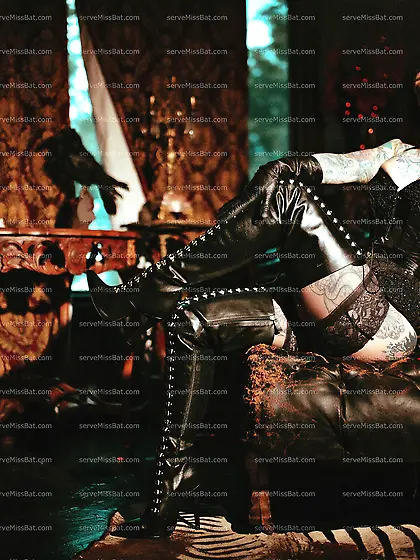 Miss Bat - MPLS,  MN ProDomme | Private Dungeon