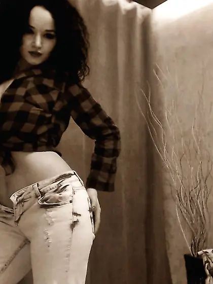 Bisexual italian girl