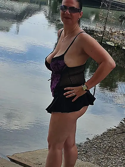 actress tania1988