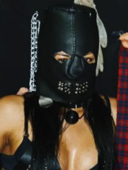 Brunette dirtysabrinax2 perform anal