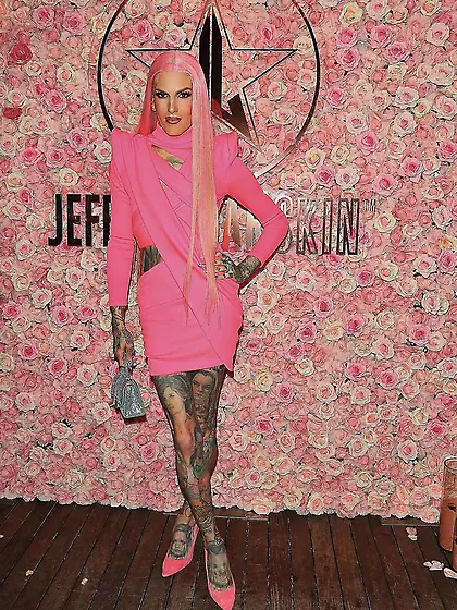 Jeffree Star tattooed makeup twink