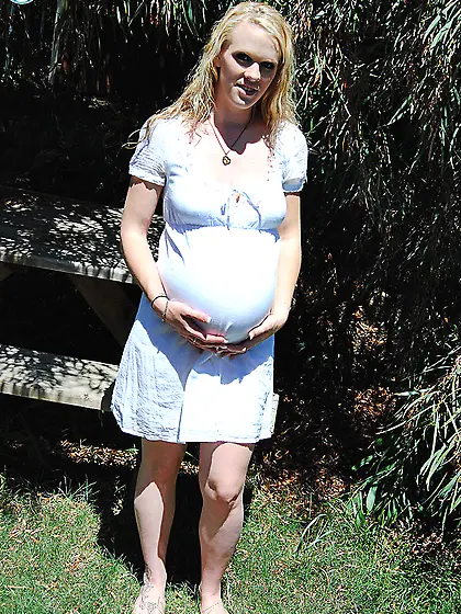 Hot pregnant blonde white