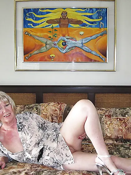 sexy gorgeous milf fiona