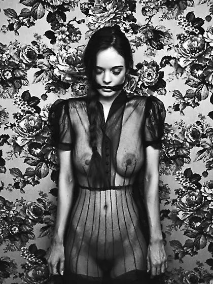 Random erotica - subs, slave, elegant bondage