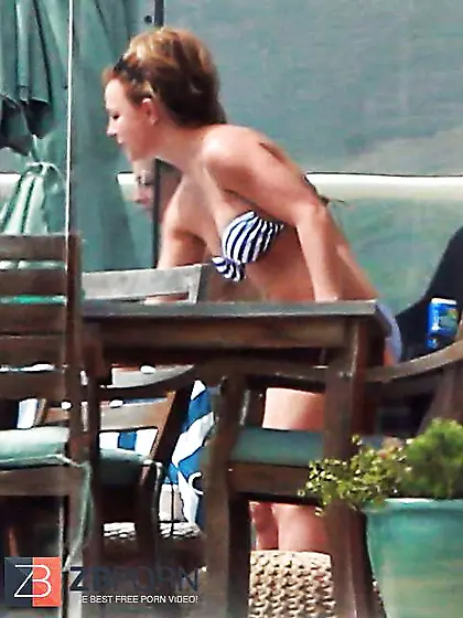 Britney Hard-Ons