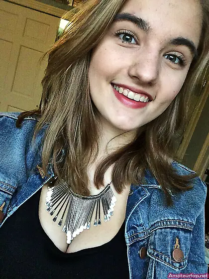 i love machine guns and i love bullets in my tits