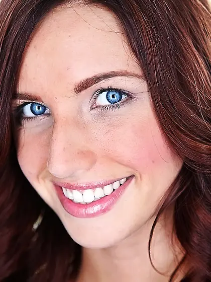 Blue swimsuit is so tight that comely beauty wants to free body