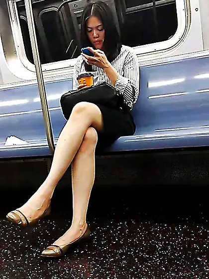 Fresh York Subway Gals Asian