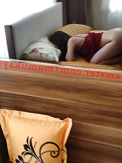 Turkish Freshly Married Super-Cute Duo