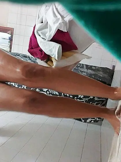 le espiaron a mi vecina