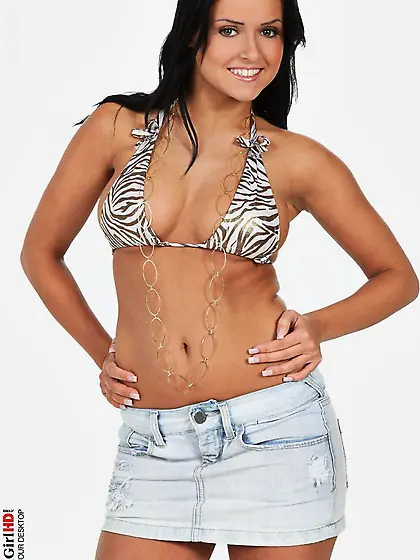 The beautiful brunette Laetitia with chubby body shows the big b