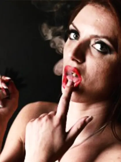 Brunette amina perform anal