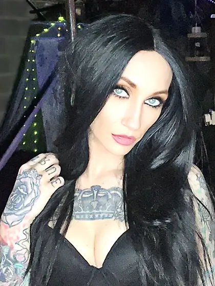 ViCTORiA VixX Free Photos