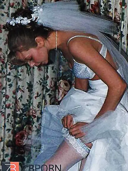 Smooch the bride