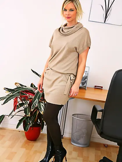 Gorgeous kayla sexy beige