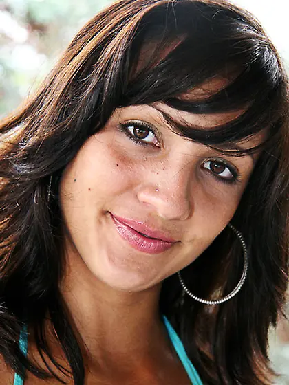 Agatha Cristine screams like a real bitch while she jumps on thr