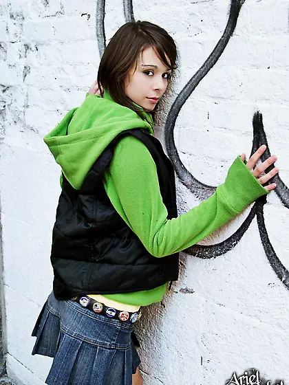 Ariel Rebel wanders the streets of the city and shows her pantie