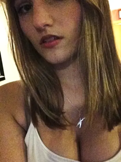 i love machine guns and i love bullets in my tits