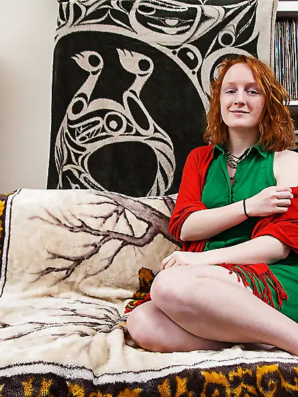 Redheaded firecrotch brushing her pussy hair and looking good