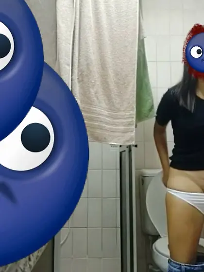 Spy pics--man spies gal in the toilet (no vid)