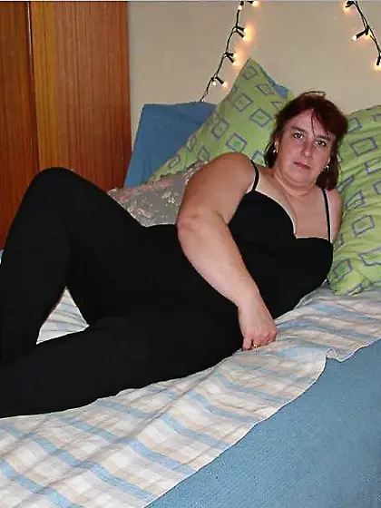 MILF Jay Sexy from United Kingdom Lucky Pink...