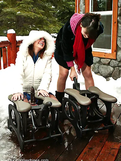 Girls fuck machines sybian