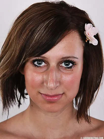 Hot petite chick shows