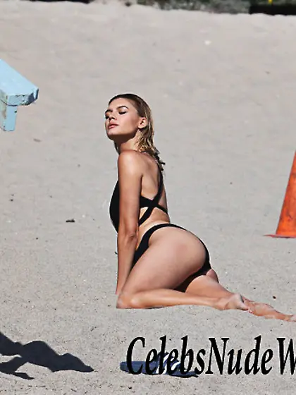 Kelly Rohrbach Boob Slip On A Photo Shoot In Malibu