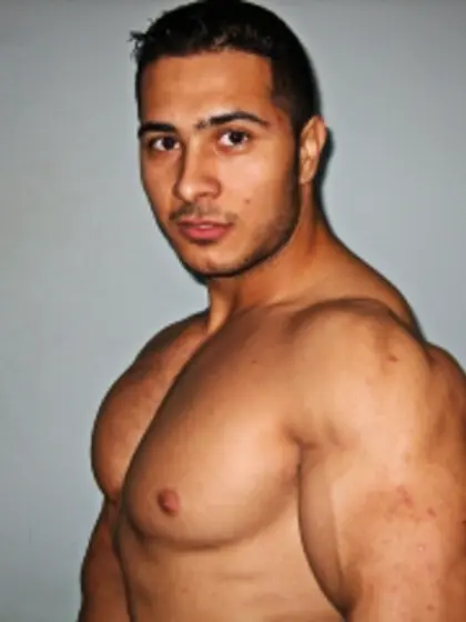 Brunette pecszilla perform live