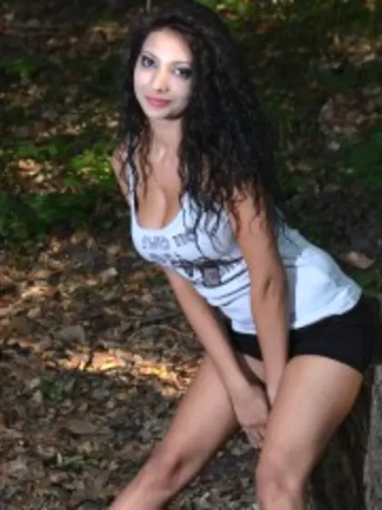 Brunette Teen Superstar Roleplay.