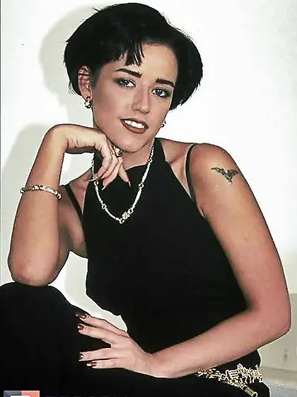 Carol rouge