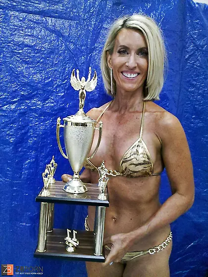 Sharon Simmons - 55 years old cheerleader